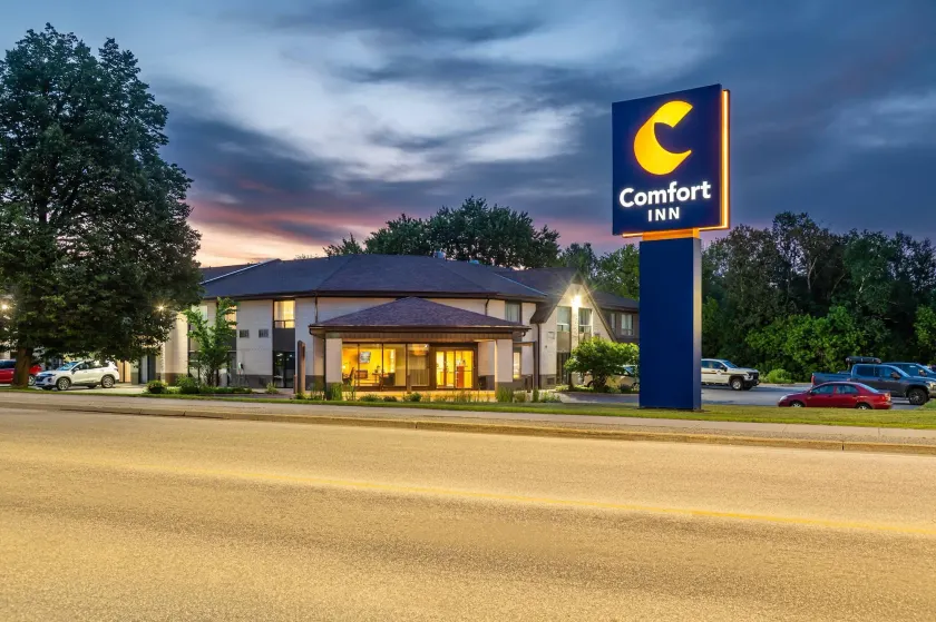 Comfort Inn - Image 1