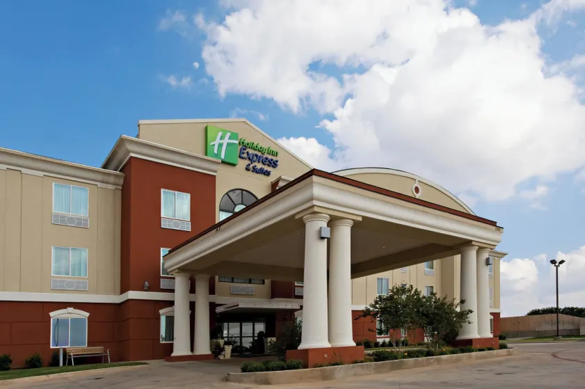 Holiday Inn Express &Suites Snyder by IHG - Image 1