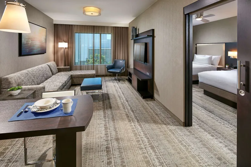 Homewood Suites by Hilton San Diego Downtown/Bayside - Image 1