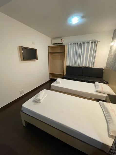 Calandre Hotel - Image 1
