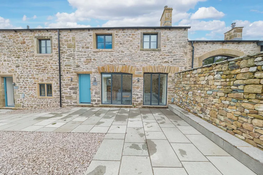 No 3 The Coach House - Image 1