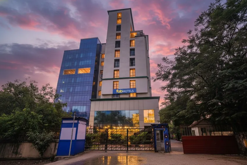 FabHotel Corporate Apartments Bandra - Image 1