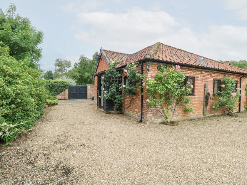 Lowbrook Cottage - Image 1