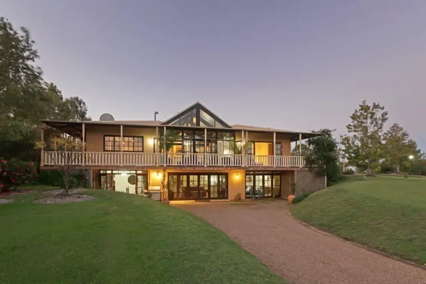 Woolshed Hill Estate - Image 1
