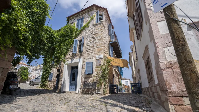 Pita Hotel Cunda - Image 1