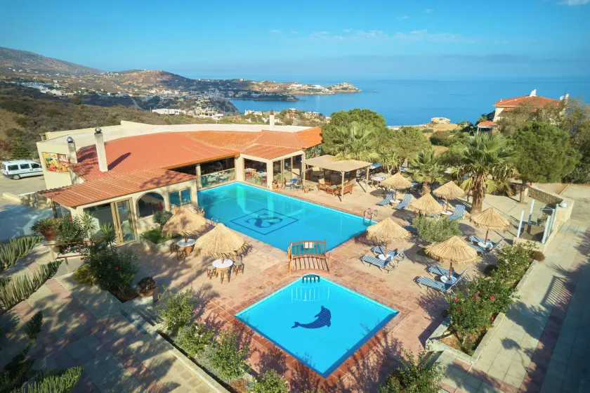 Spiros-Soula Family Hotel & Apartments - Image 1