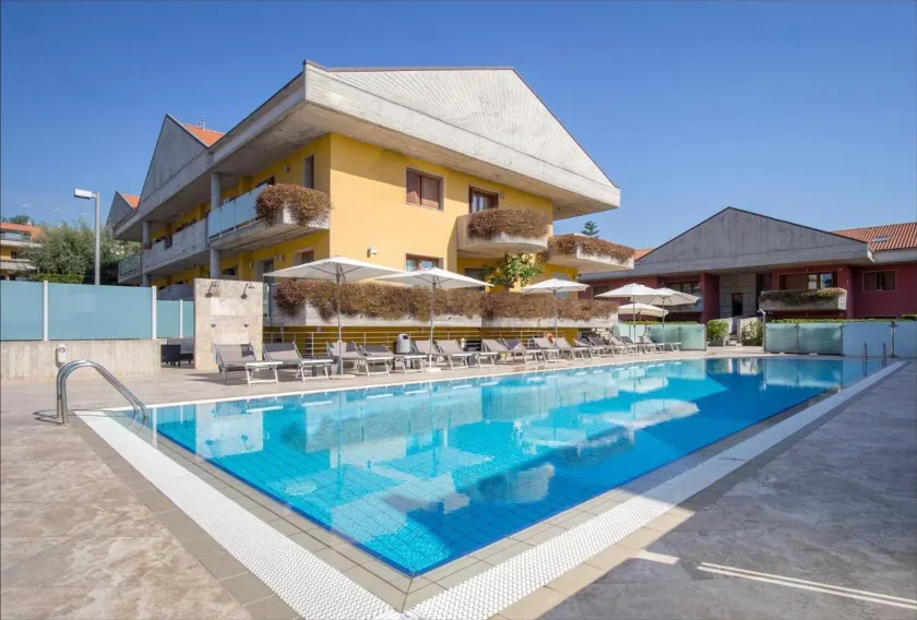 Catania Hills Residence - Image 1