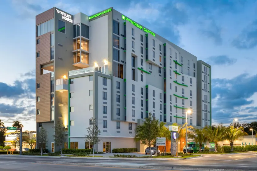 Wyndham Garden Miami International Airport - Image 1