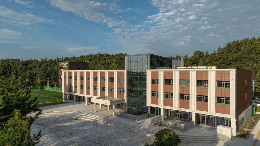 Uldolsori Hotel - Image 1