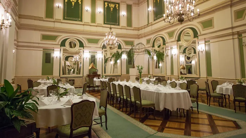 Grand Hotel - Image 1