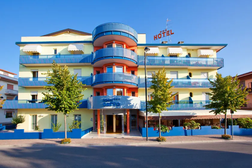 Hotel Catto Suisse - Image 1