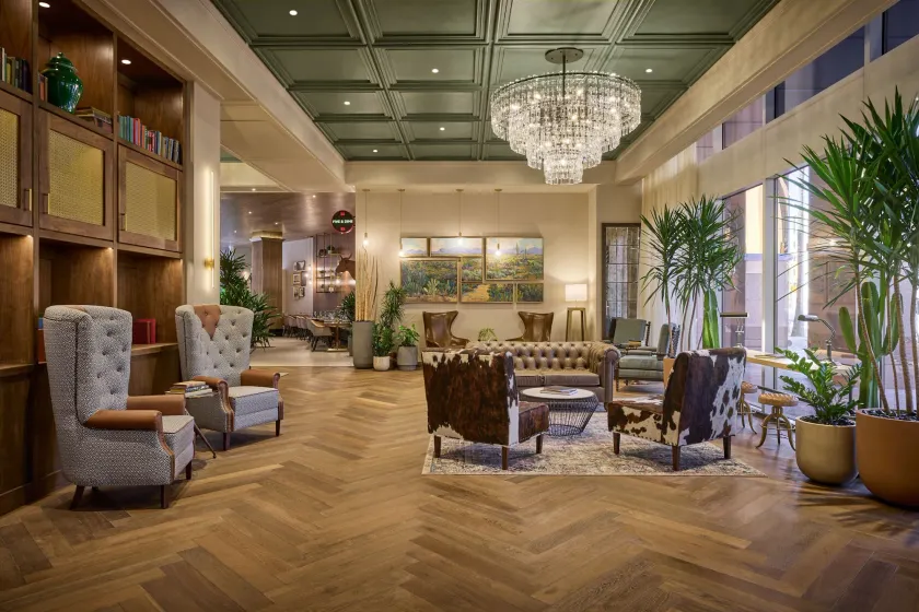 The Leo Kent Hotel, Tucson, a Tribute Portfolio Hotel - Image 1