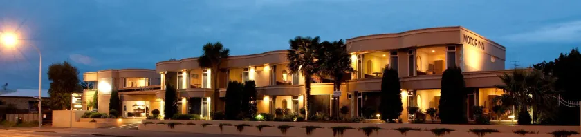 Baywatch Motor Inn - Image 1