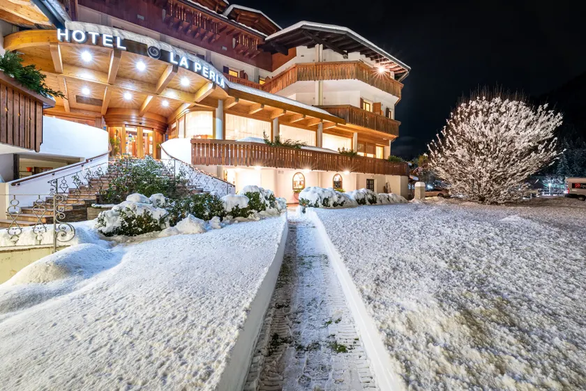Hotel La Perla - Image 1