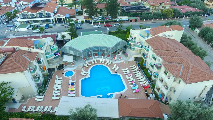 Belcehan Hotel - Image 1