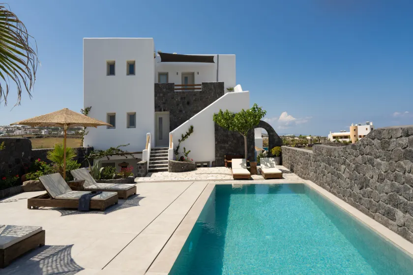 Santa Mar ECO Suites - Image 1