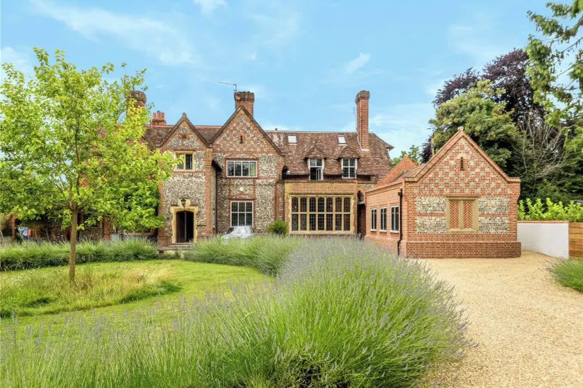 Higginson House - Image 1