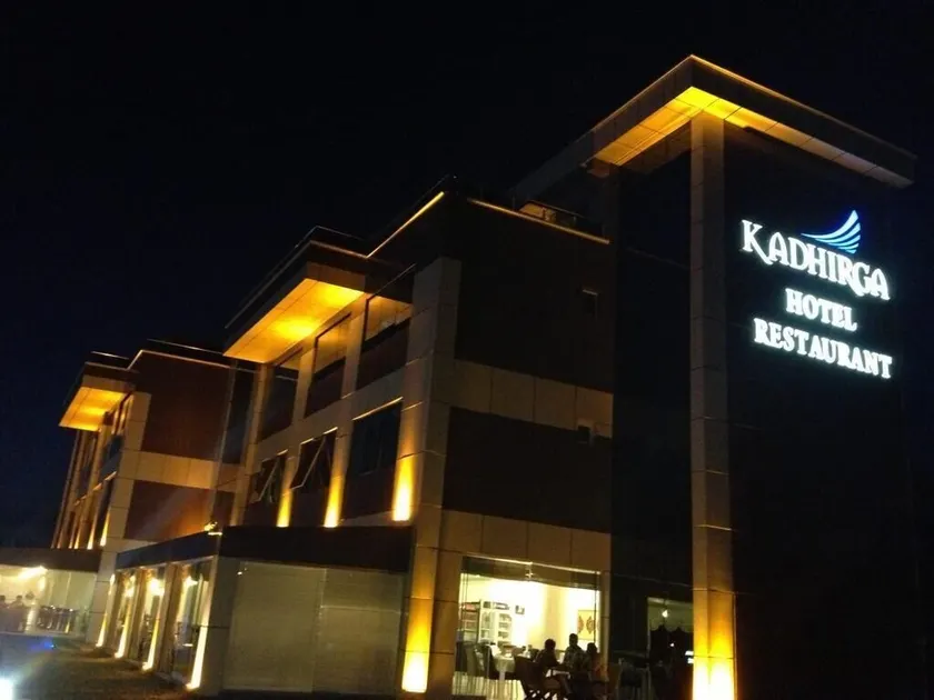 Kadhirga Hotel - Image 1