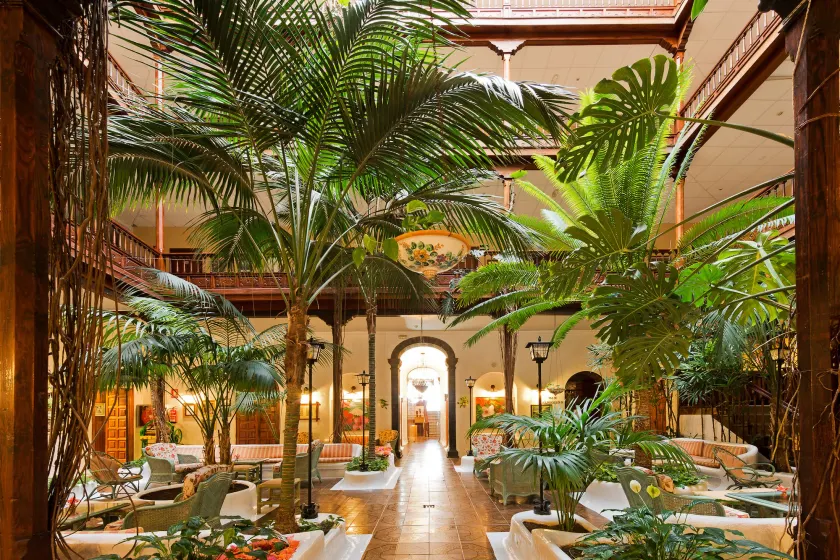 Hotel Monopol - Image 1