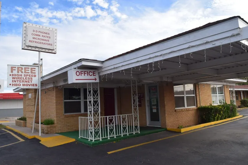 Western Motel - Image 1