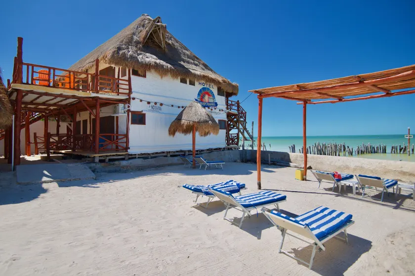 Golden Paradise Oceanfront - Self Check in - Image 1