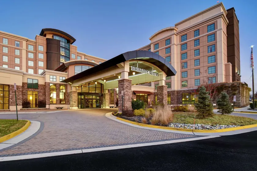 Embassy Suites Springfield - Image 1