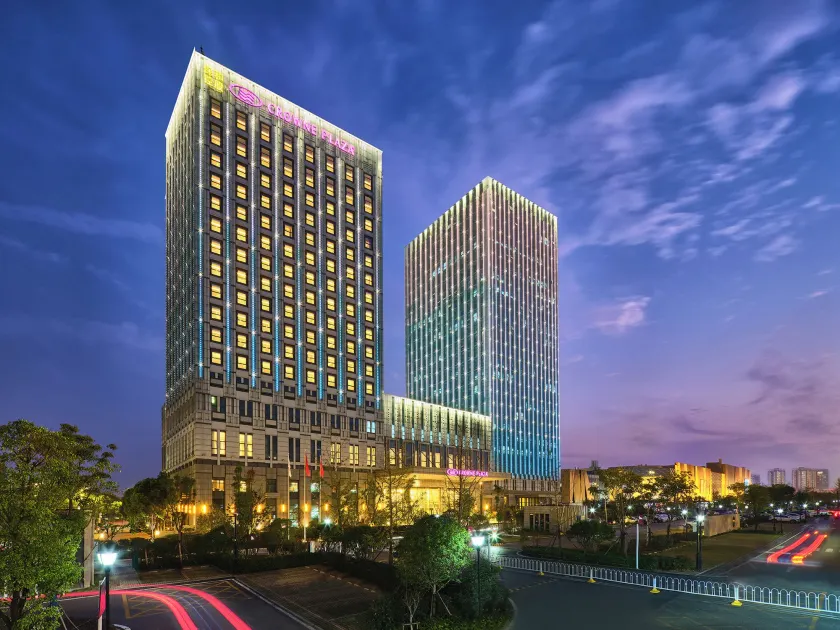 Crowne Plaza Wuhan Development Zone by IHG - Image 1