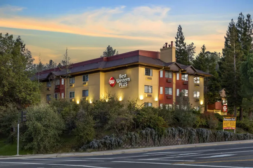Best Western Plus Placerville Inn - Image 1