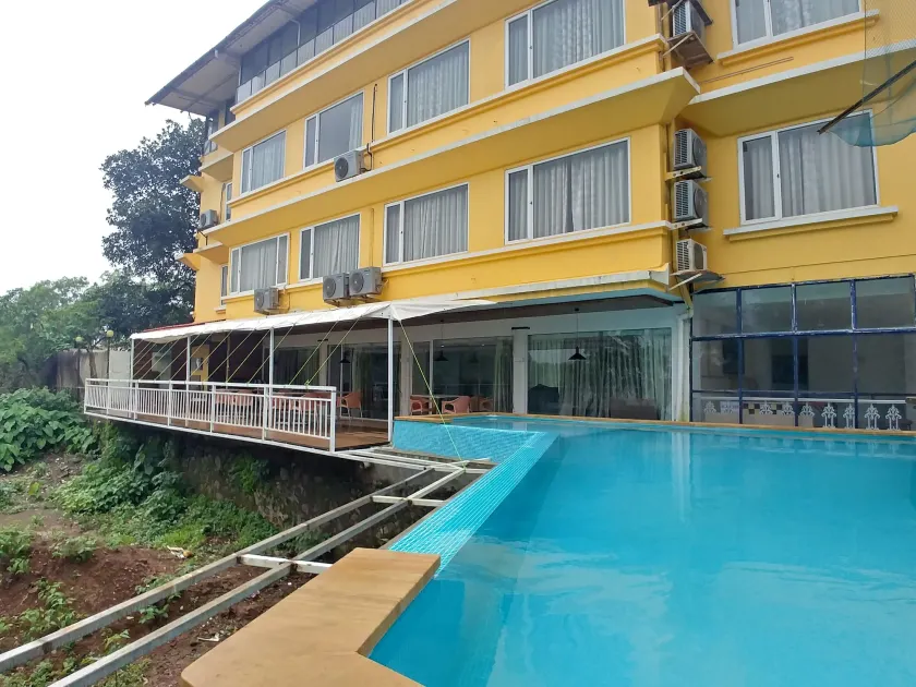 Lake View Resort Lonavala - Image 1