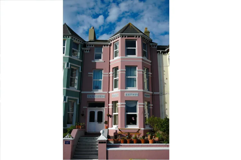 Athol Park Guest House - Image 1