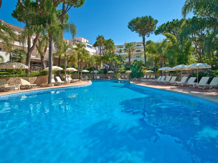 Ria Park Garden Hotel - Image 1