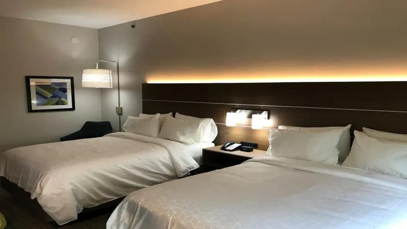 Holiday Inn Express & Suites Arlington North – Stadium Area by IHG - Zimmer