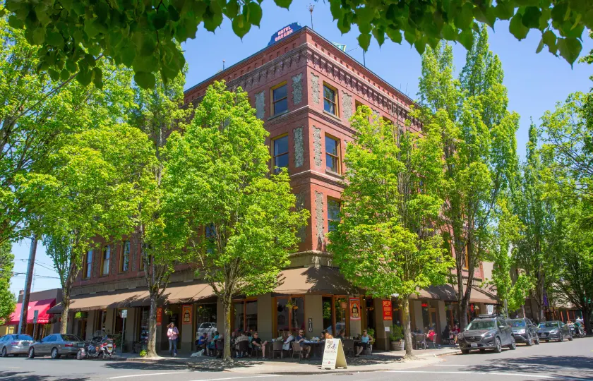 McMenamins Hotel Oregon - Image 1