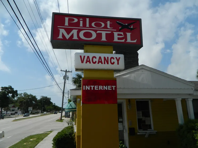 Pilot Motel - Image 1