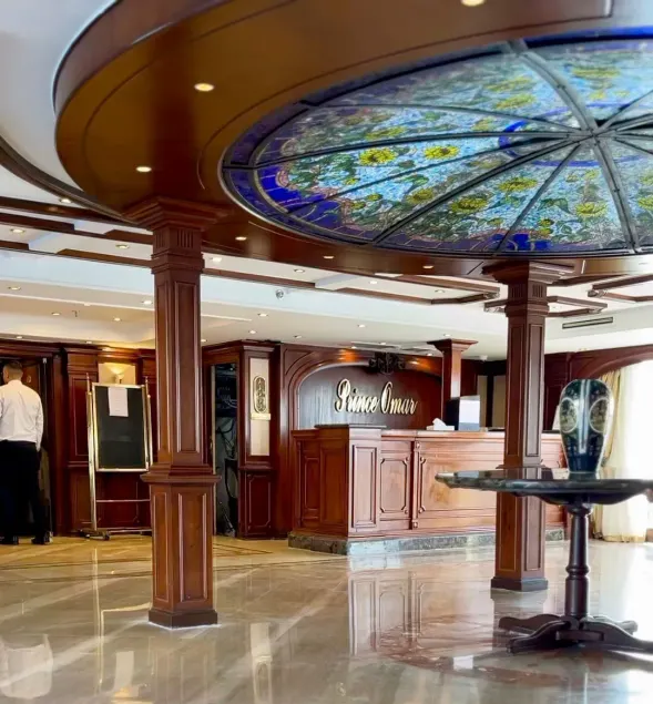 Mimi and Diamond Hotel - Image 1