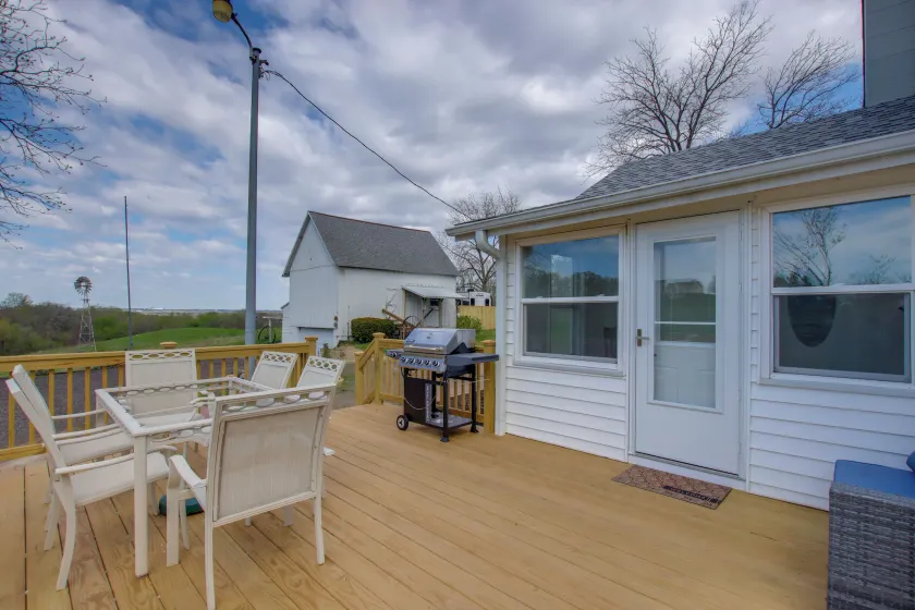 Fire Pit & Amazing Views! 15-acre Colfax Farmhouse - Image 1