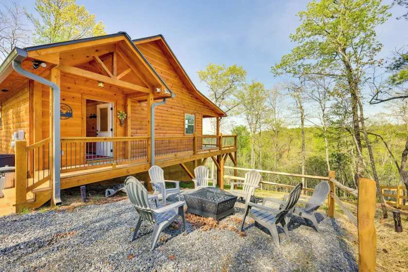 Mountain View & Fire Pit: Updated Murphy Cabin! - Image 1