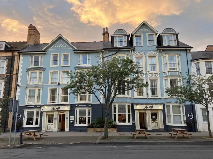 Harry's Hotel - Image 1