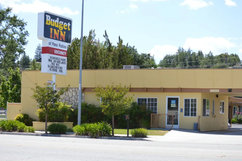 Budget Inn - Image 1
