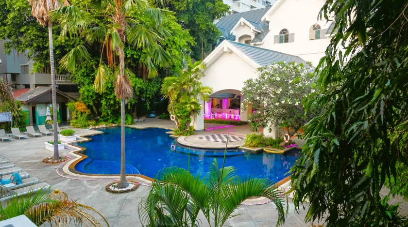 Pooh Beach Resort & Spa - Image 1