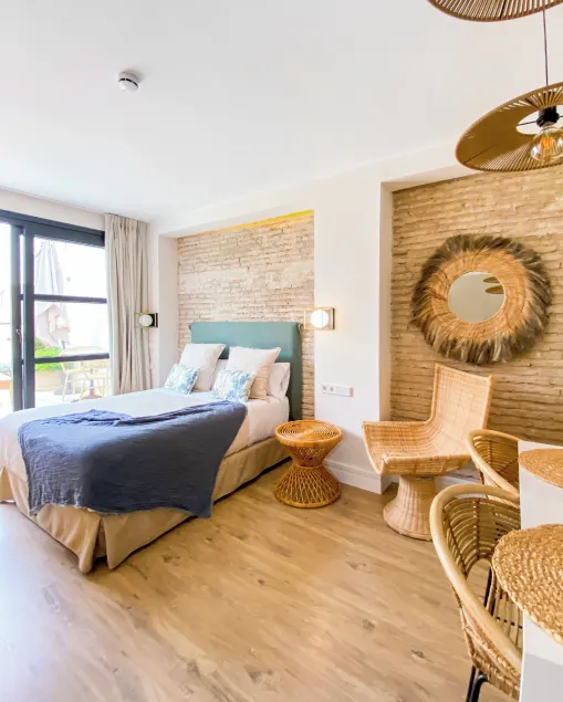 Honest Sevilla Apartments - Image 1