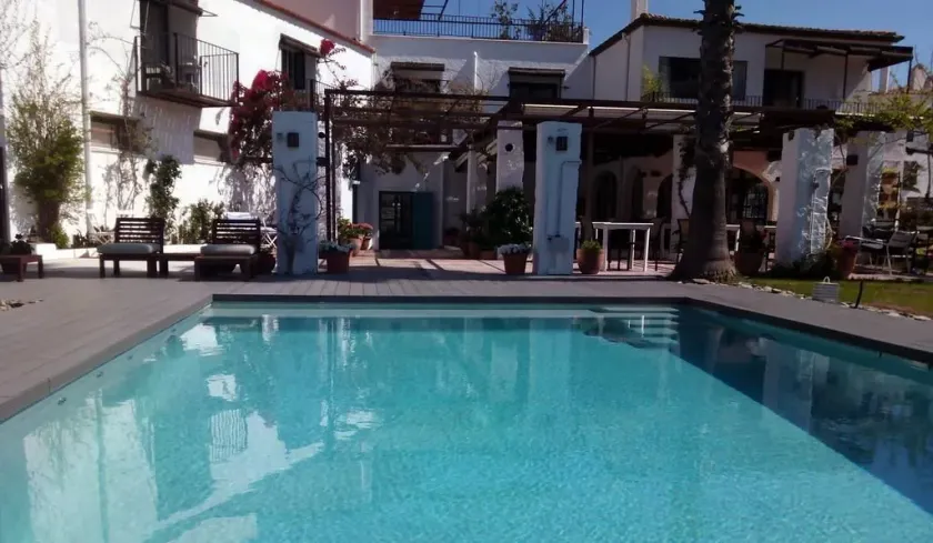 Horta d'en Rahola - Adults Only - Image 1