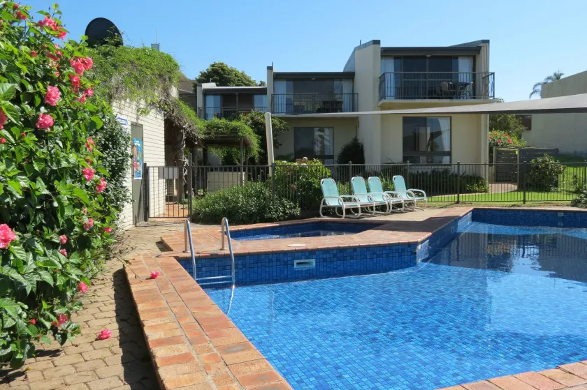 Penguin Mews Merimbula - Image 1