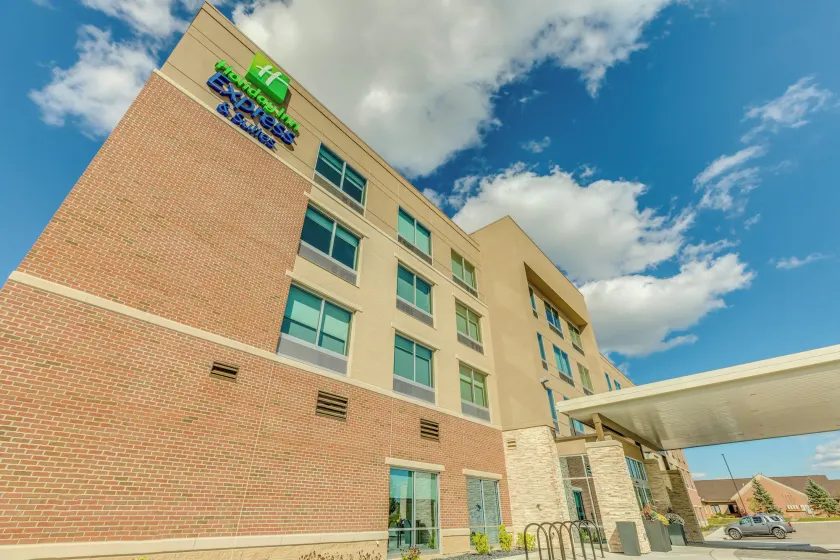 Holiday Inn Express & Suites Okemos - University Area by IHG - Image 1
