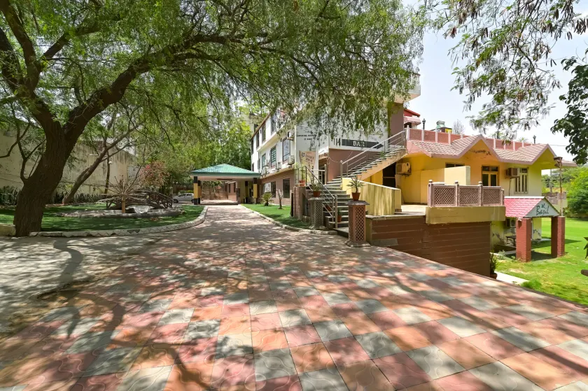The Byke Boutique - Grassfield Resort - Pan India Pure Veg Hotel Chain - Image 1