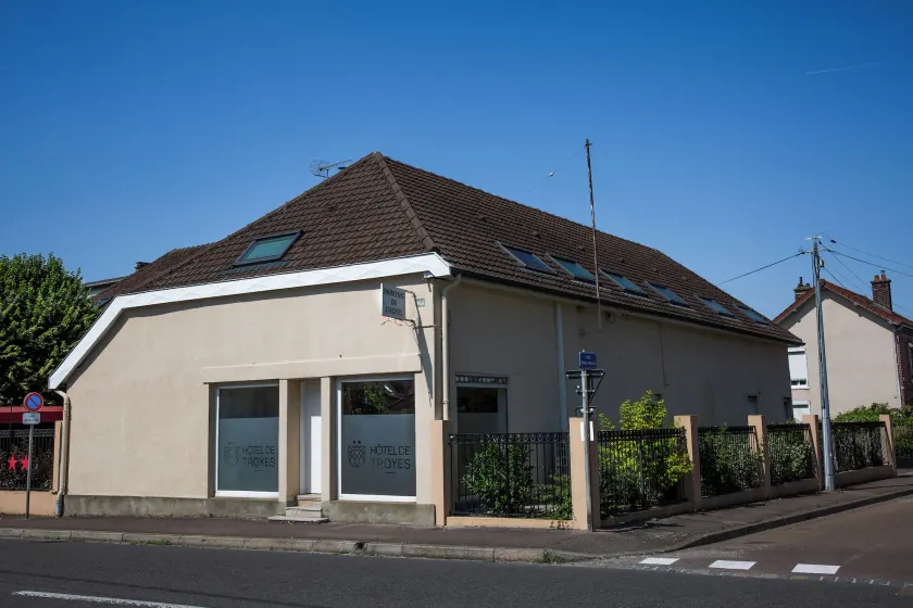 Hôtel De Troyes   - Image 1