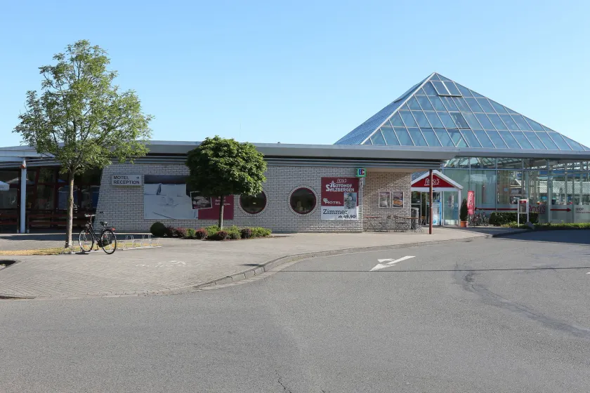 Autohof Hotel Salzbergen - Image 1