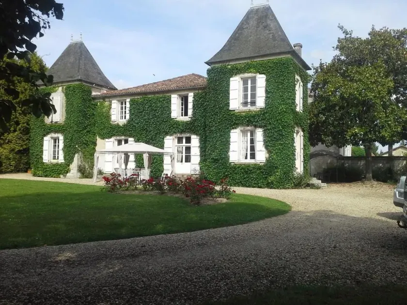 Le Logis De Ruelle - Image 1