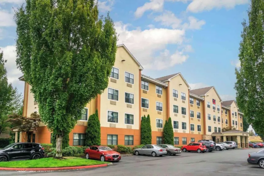 Studio 6 Suites Seattle Kent WA - Image 1