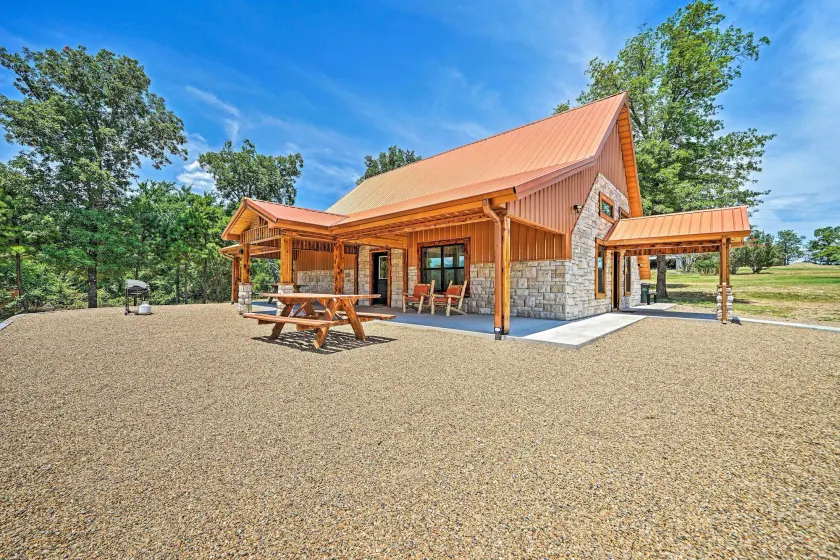 Talihina Retreat w/ Kiamichi River Access! - Image 1